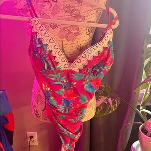 Cupshe Red Floral Lace Trim Chemise